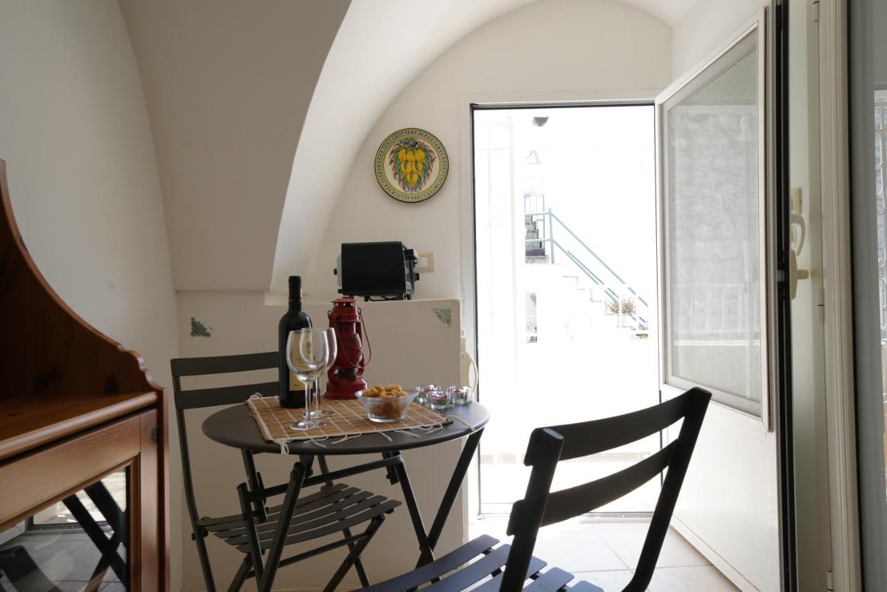 Casa Tea - Nel Cuore Della Citta' Bianca Ostuni Exterior photo